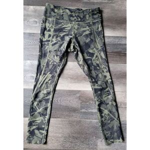Lululemon Tight Stuff‎ Tight Pop Cut Fatigue Green Black Camo Sz 6